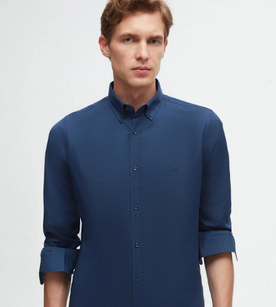 Slim Fit İndigo Oxford Düğmeli Yaka Kolay Ütülenebilir Nakış Detaylı Pamuklu Gömlek